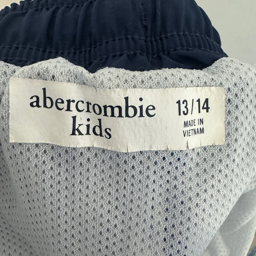 Abercrombie & Fitch kids swim